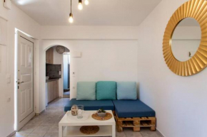 Cozy apartment just next to the sea